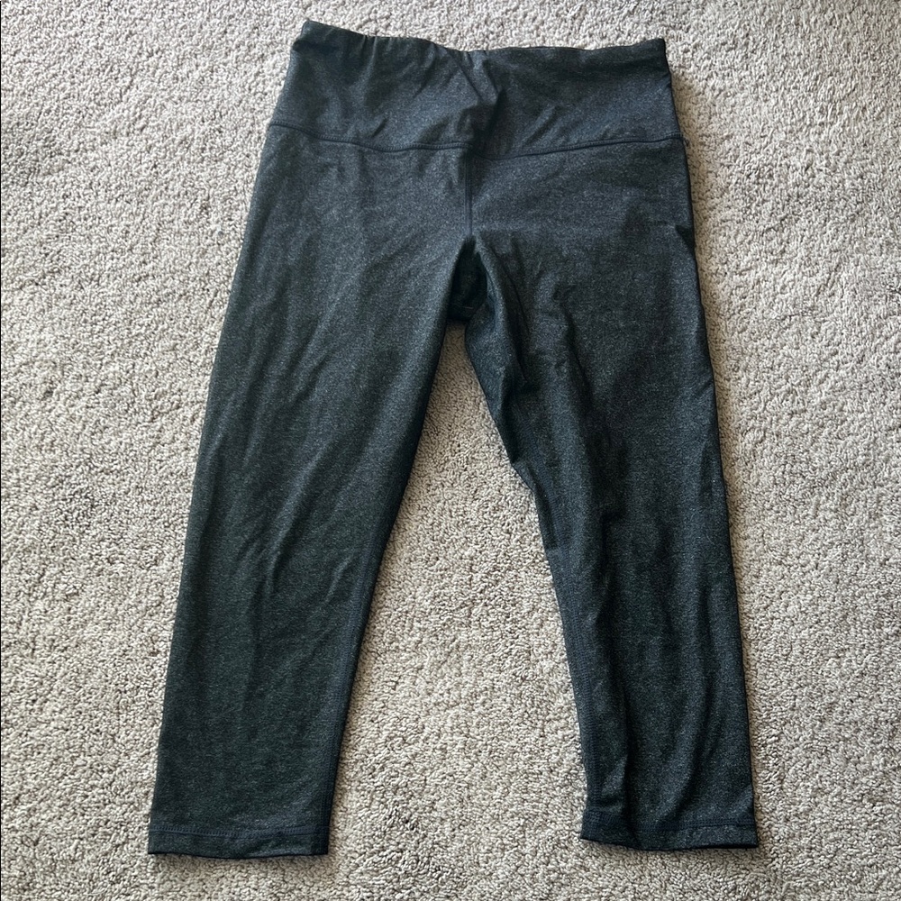 Active Life Charcoal capri Leggings